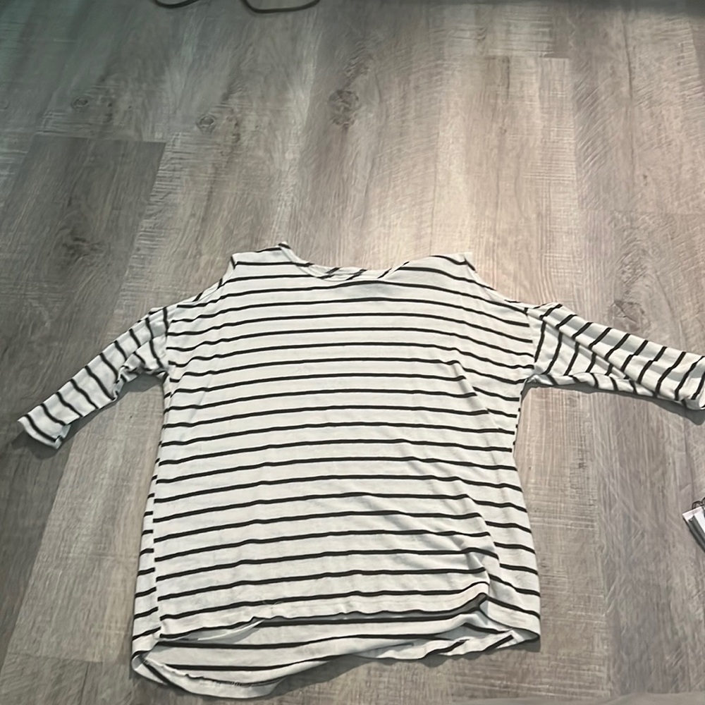 Off the shoulder long sleeve